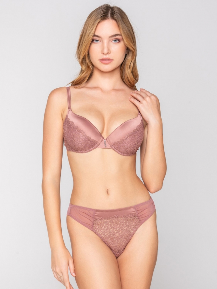 Mystique string